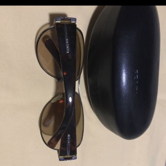 Authentic Prada sunglasses - Picture 3 of 4